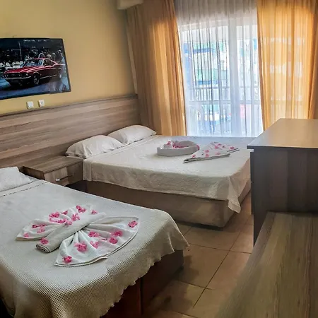 Hotel Kartel 2*